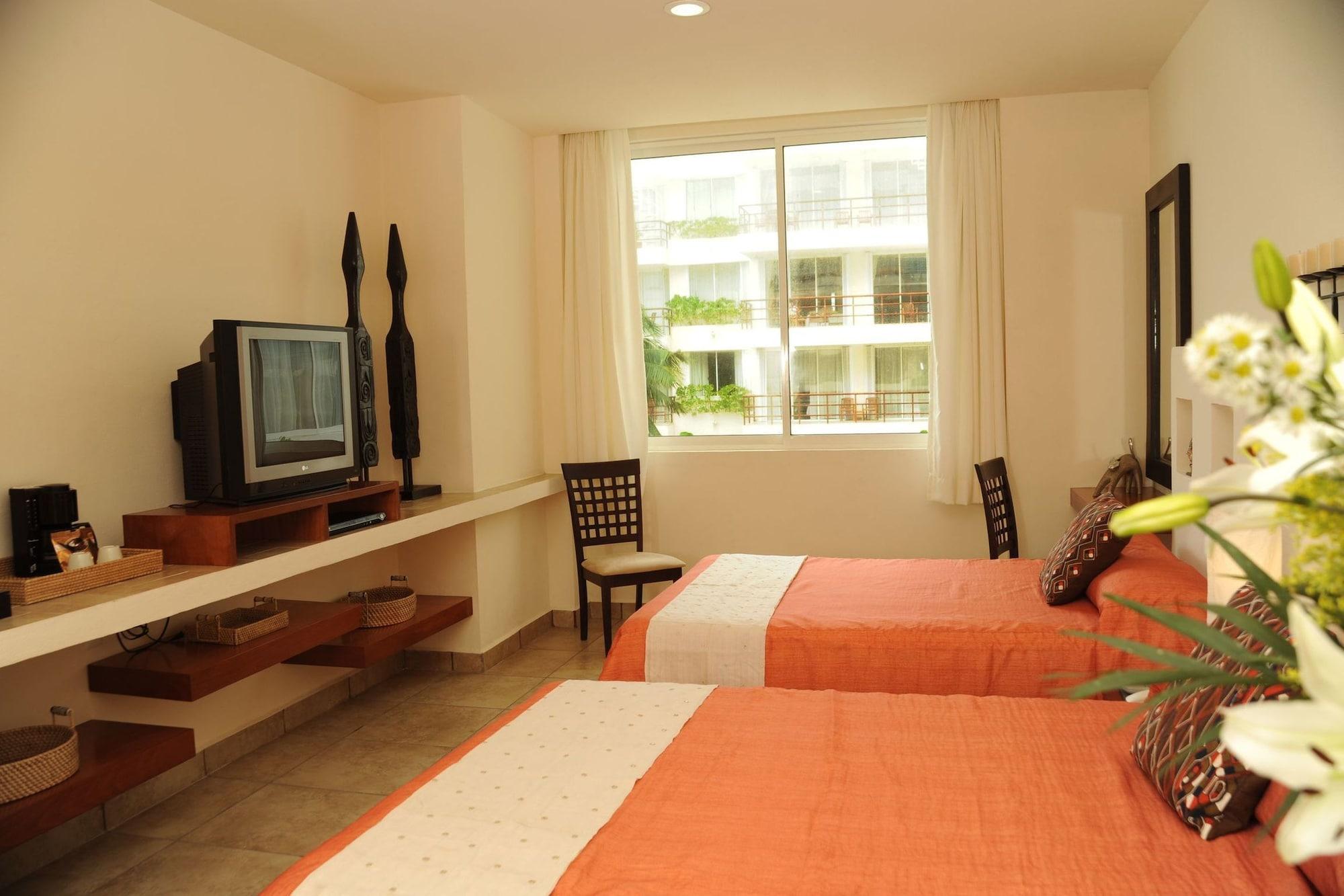 Ixchel Beach Hotel Исла Мухерес Екстериор снимка