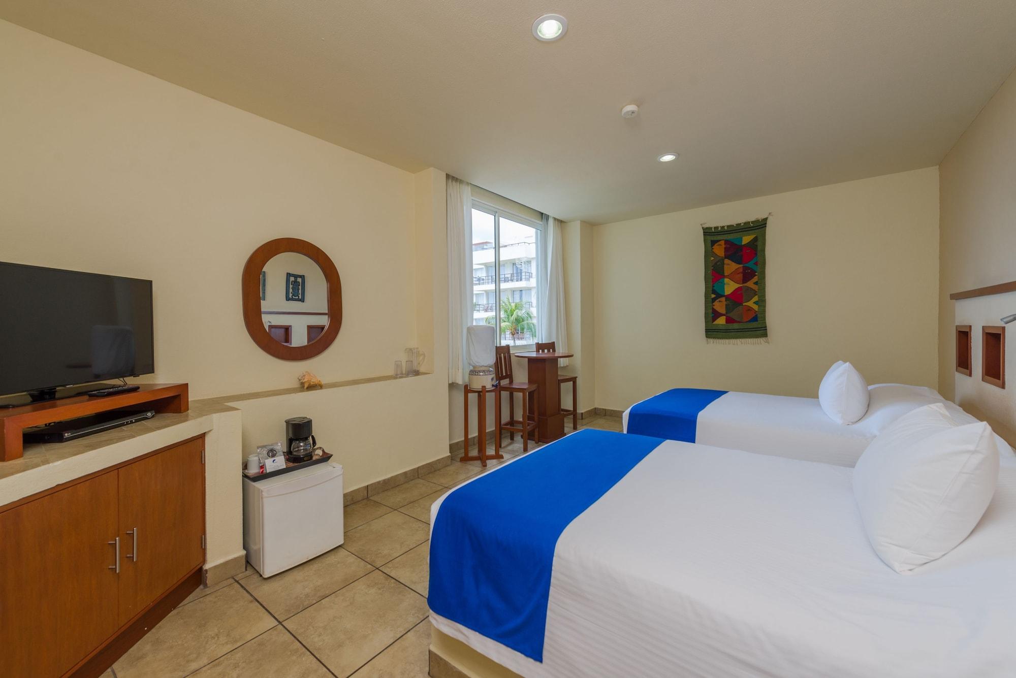 Ixchel Beach Hotel Исла Мухерес Екстериор снимка